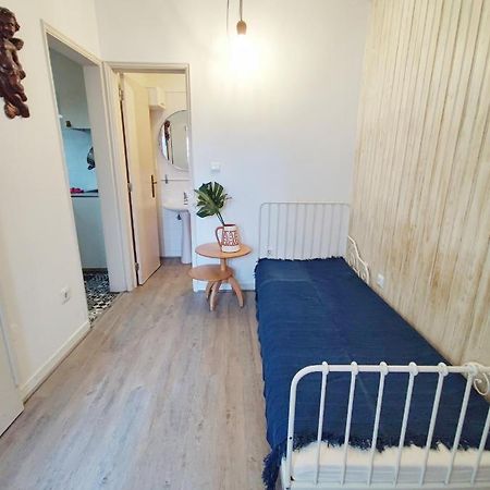 Small Lovely Studio Лиссабон Экстерьер фото